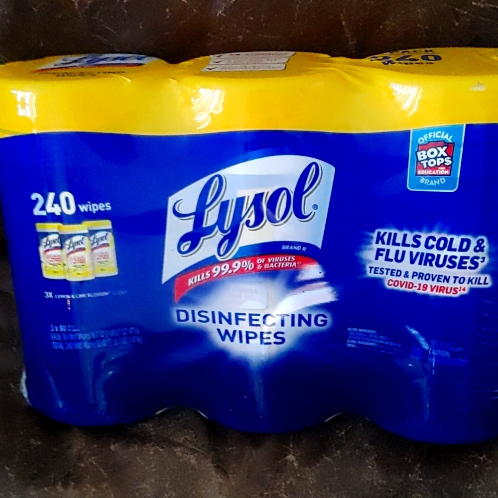 New Lysol Disinfecting wipes 240ct